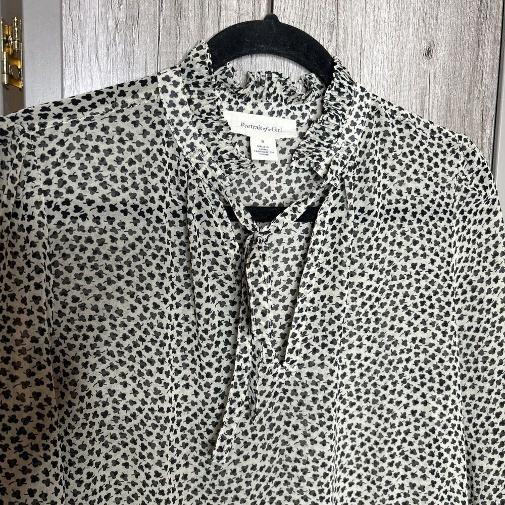Portrait Of A Girl by Anthropologie Sheer Top Size 8 Clover Pleated Hem - Picture 2 of 5